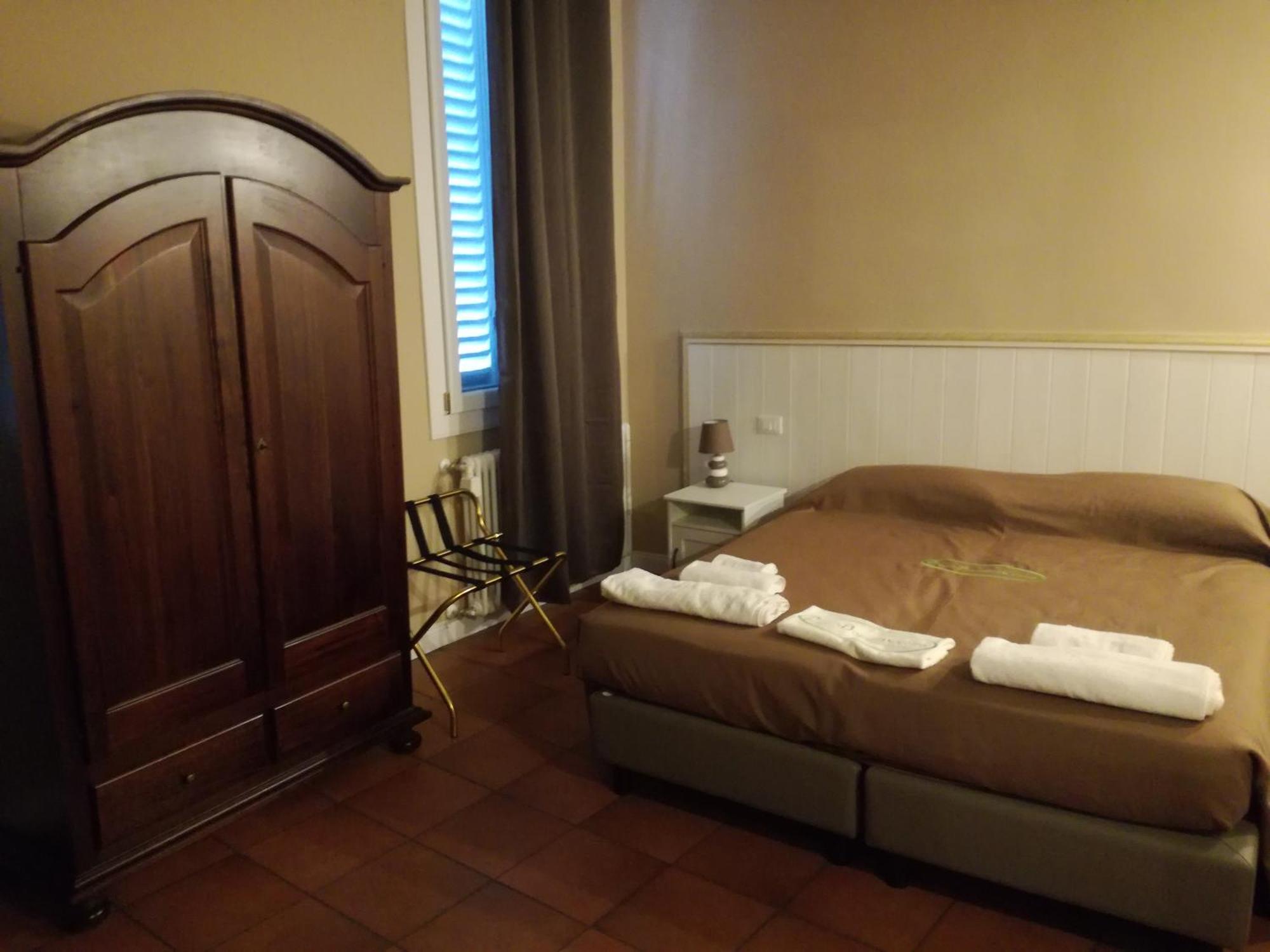 Palace Piazza San Domenico Rooms De Luxe- Bedinbolognacentro Eksteriør bilde